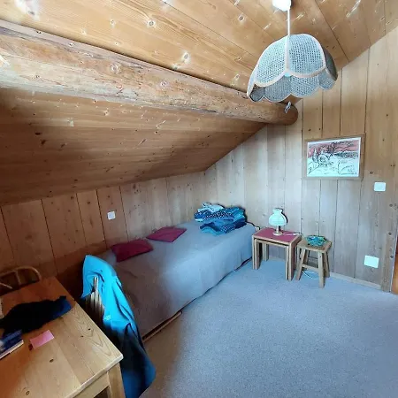 Stilvolle 3,5 Dachwohnung Davos